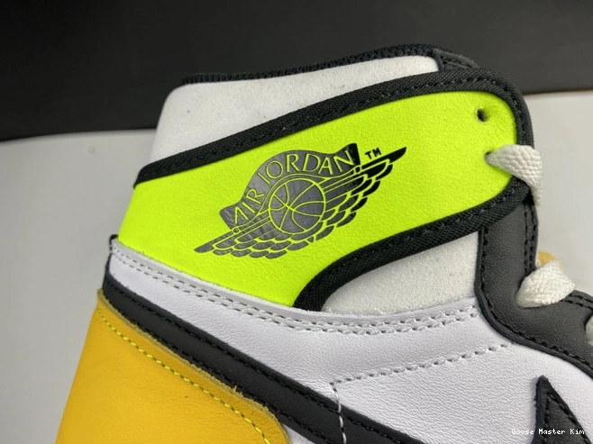'VOLT JORDAN GOLD' 555088-118 1 AIR HIGH RETRO OG 0702